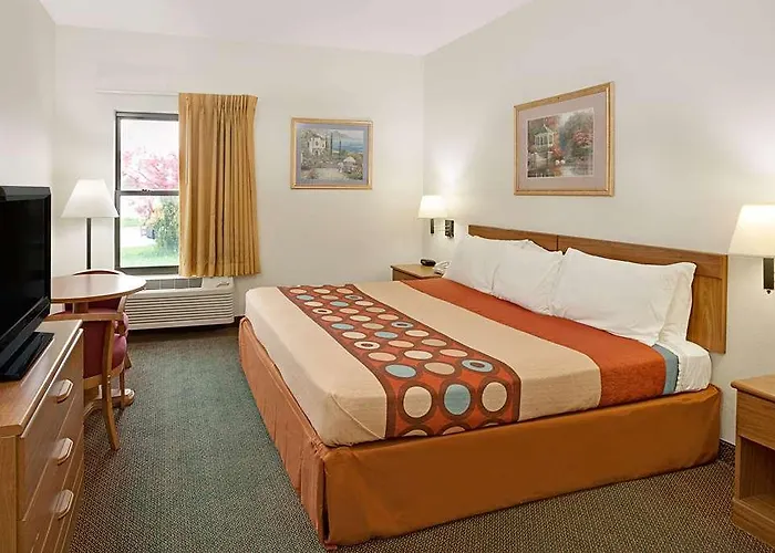 Super 8 By Wyndham Il Отель *