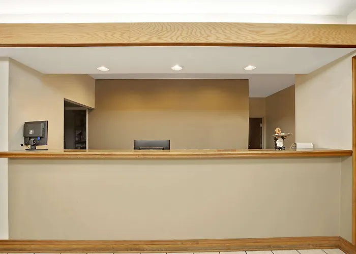Super 8 By Wyndham Il