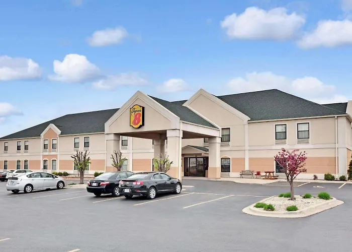 Super 8 By Wyndham Il *