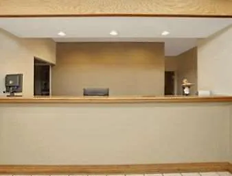Super 8 By Wyndham Il Отель *